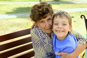 Бабушки и дедушки повышают риск развития рака у внуков