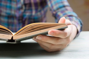 Интересные книги стимулируют работу мозга
