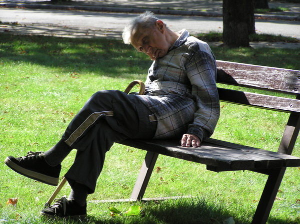 Недостаток сна ведет к многочисленным болезням в старшем возрасте
