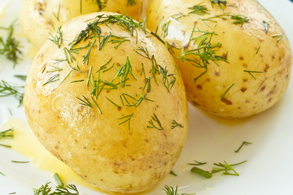 Как картофель может помочь гипертоникам