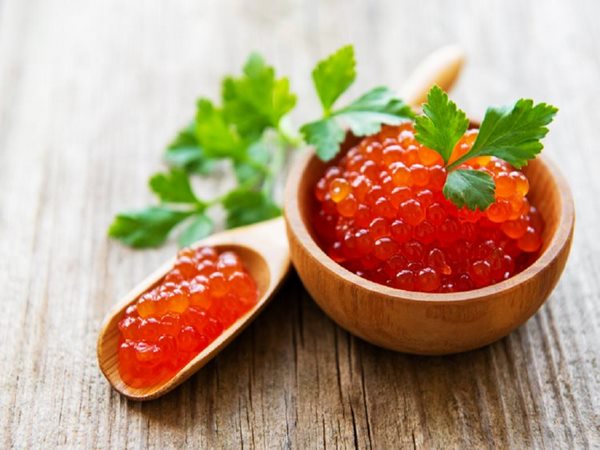 Диетологи признали красную икру исключительно полезным продуктом